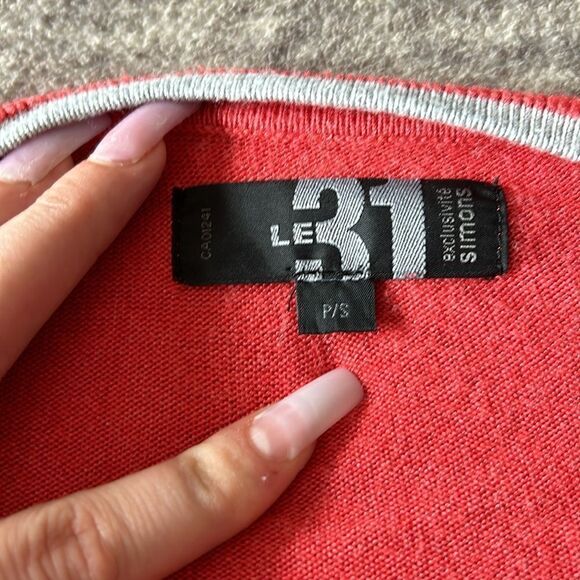 LE31- long sleeve - Picture 2 of 5